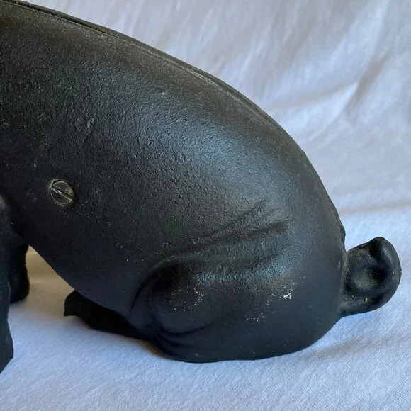 VTG Cast Iron Pig / Piggy Bank Decor 🐷 - Picture 4 of 7